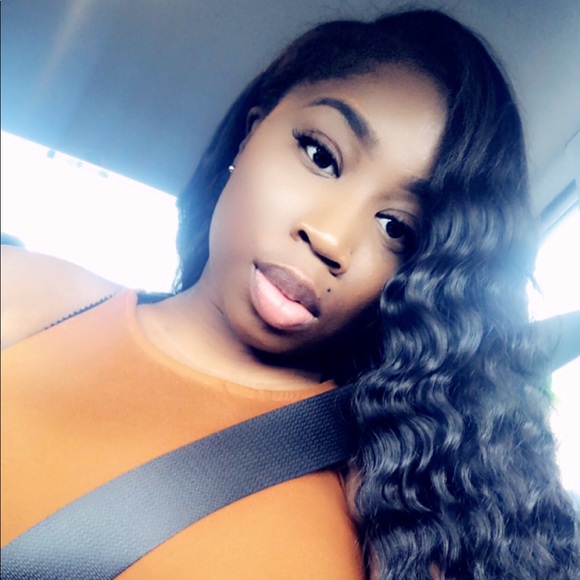 Meet your Posher, Melanie - Picture 3 of 6